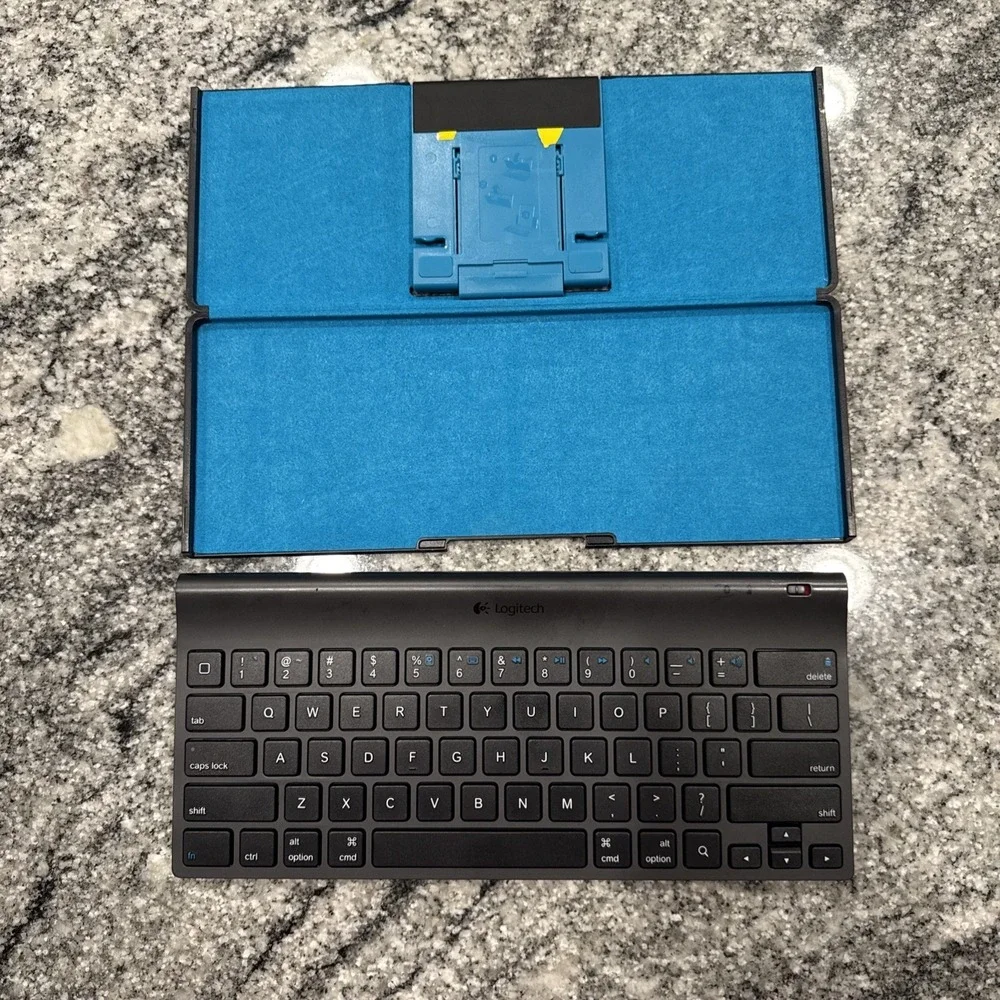 Logitech Tablet Keyboard for‎ iPad Tested & Works